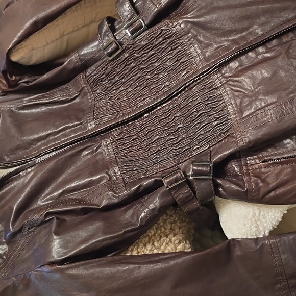 LAUREL Brown Leather Coat - Picture 3 of 10